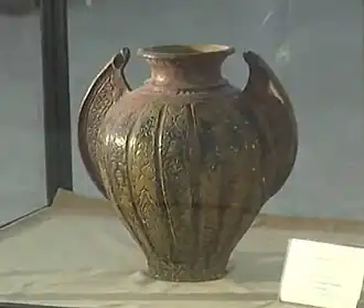 Vase trouvé au cimetière israélien de Bab El Oued datant du XVe&nbsp;siècle