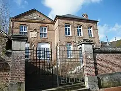 Mairie-école de 1880.