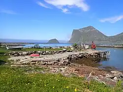 Veggen et Tåa depuis Vågaveien au sud de Vikbukta