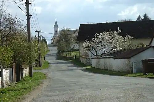 Velenovy : rue principale.