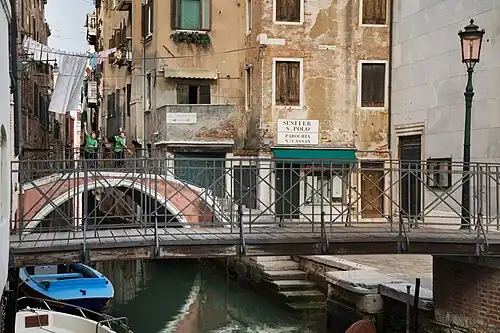 Le pont privé près de S.Cassiano