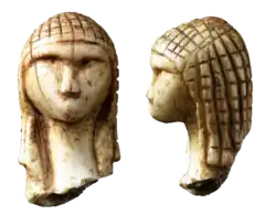 La dame à la capuche, de Brassempouy.