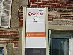 Panneau arrêt de car de la ligne 02.