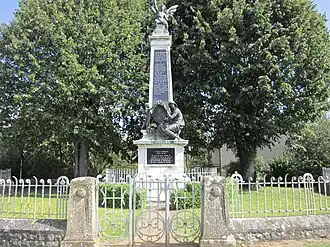 Monument à Marguerite Boucicaut, vue d'ensemble.