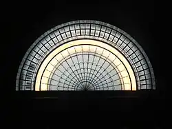 La verrière de l'hémicycle de l'Assemblée nationale.