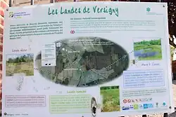 Panneau d'informations sur Les Landes de Versigny.