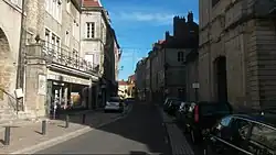 La rue Georges-Genoux