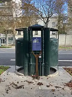Vespasienne du Boulevard Arago (Paris 14e).