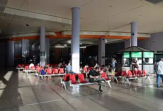 Hall d'entrée de la gare routière.