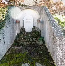Vestiges de l'aqueduc de l'Yzeron