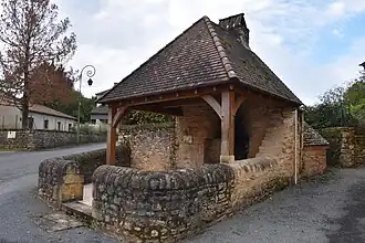 Le vieux four à pain.