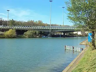 Vue sur le viaduc de Joinville en 2014