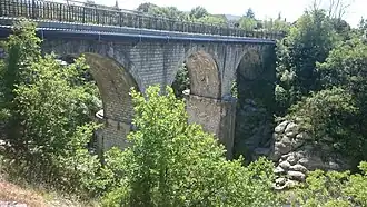 Viaduc sur l'Auzon, accueillant en 2019 une voie verte.