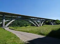 Vue d'ensemble des viaducs depuis la rue du Viaduc.