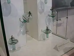 Lampes à huile conçues par Scamozzi pour l'illumination de la scène.