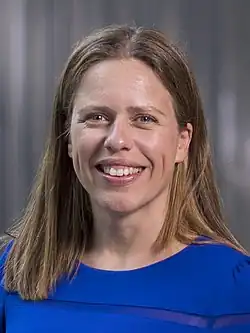 Photographie en couleur d'une femme