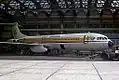 Photographie d'un VC10 marqué "east african", dans un hangar.