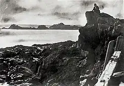 Victor Hugo sur le rocher des procrits à Jersey, 1852.