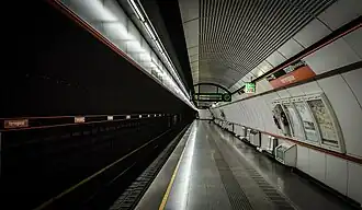 Plateforme de la station.