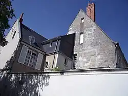 Place Grégoire-de-Tours, 12 rue du général Meunier