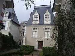 Rue Albert-Thomas, rue Racine : maison François Ier