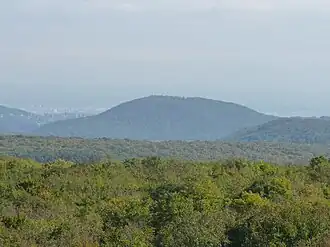 Nagy-Hárs-hegy vu du Nagy-Kopasz.