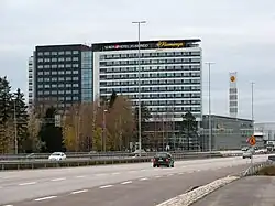 Centres commerciaux Flamingo et Jumbo vus du Kehä III