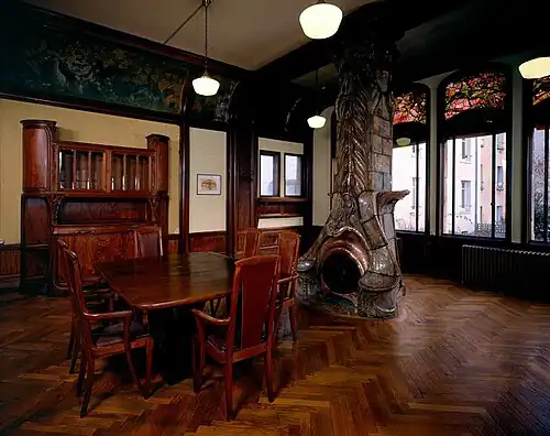 Salle à manger avant restauration.