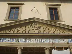 Portique néoclassique d'une villa Renaissance