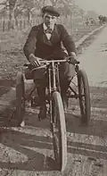 Villemain (Louis, ou Marc-Philippe),vainqueur en 1899(cycles, et sans chaînes).