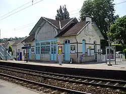 Vue depuis le quai opposé.
