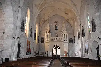 La nef côté porche