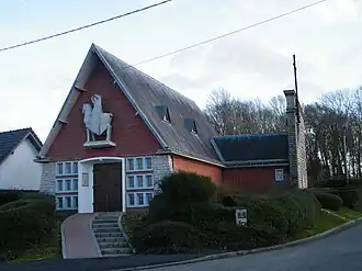 Villers-sur-Mareuil,  entrée de l'église Saint-Martin.