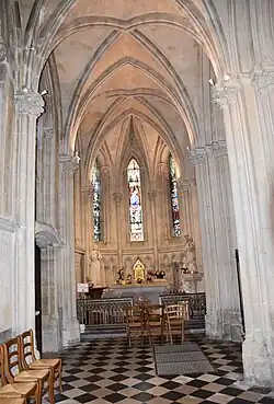 La croisée du transept et le chœur.