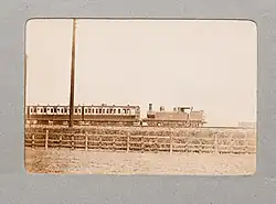 La 238 en tête d'un train.