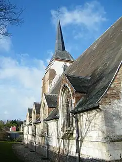 Façade sud de l'église.
