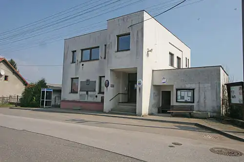 Vitiněves  : la mairie.