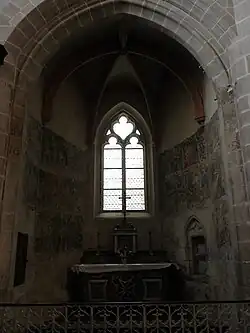 L'absidiole orientée du transept septentrional.