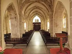 Église Saint-Rémy (nef, vers l'entrée).