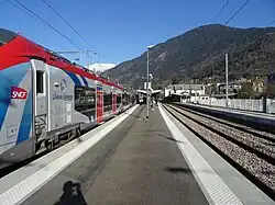 Les voies et les quais.