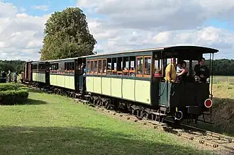 Voitures ex-Tramways de la Sarthe et ex-POC.