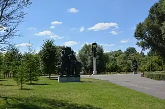 Parc et ses monuments classé.