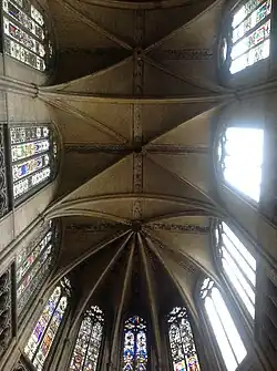 Frise représentant des anges musiciens.