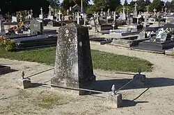 Le cimetière du Souvenir français à Vouzon.