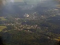 Vue aérienne de Pierrefonds.