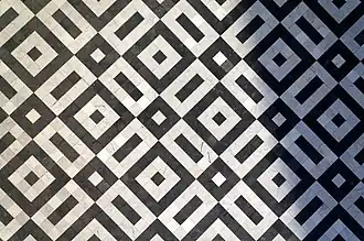 Pavement de la cour de Marbre en vue aérienne.