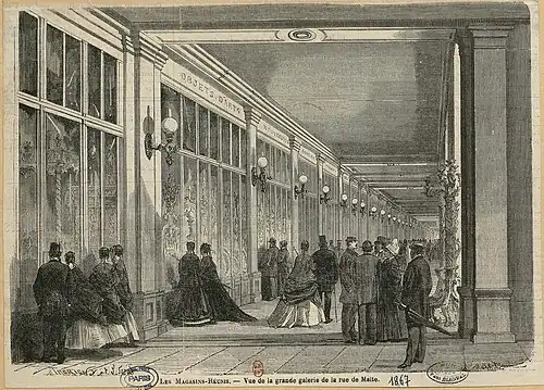 Vue de la grande galerie des Magasins réunis - République, rue de Malte.