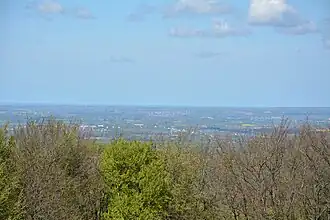 Vue depuis le mont Bel-Air (collines du Mené), de la plaine de Gouessant.