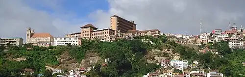 Description de l'image Vue du lycée Gallieni d'Andohalo de Mahamasina.JPG.