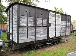 Le wagon couvert K 102 ex-PO-Corrèze garé à Butry.